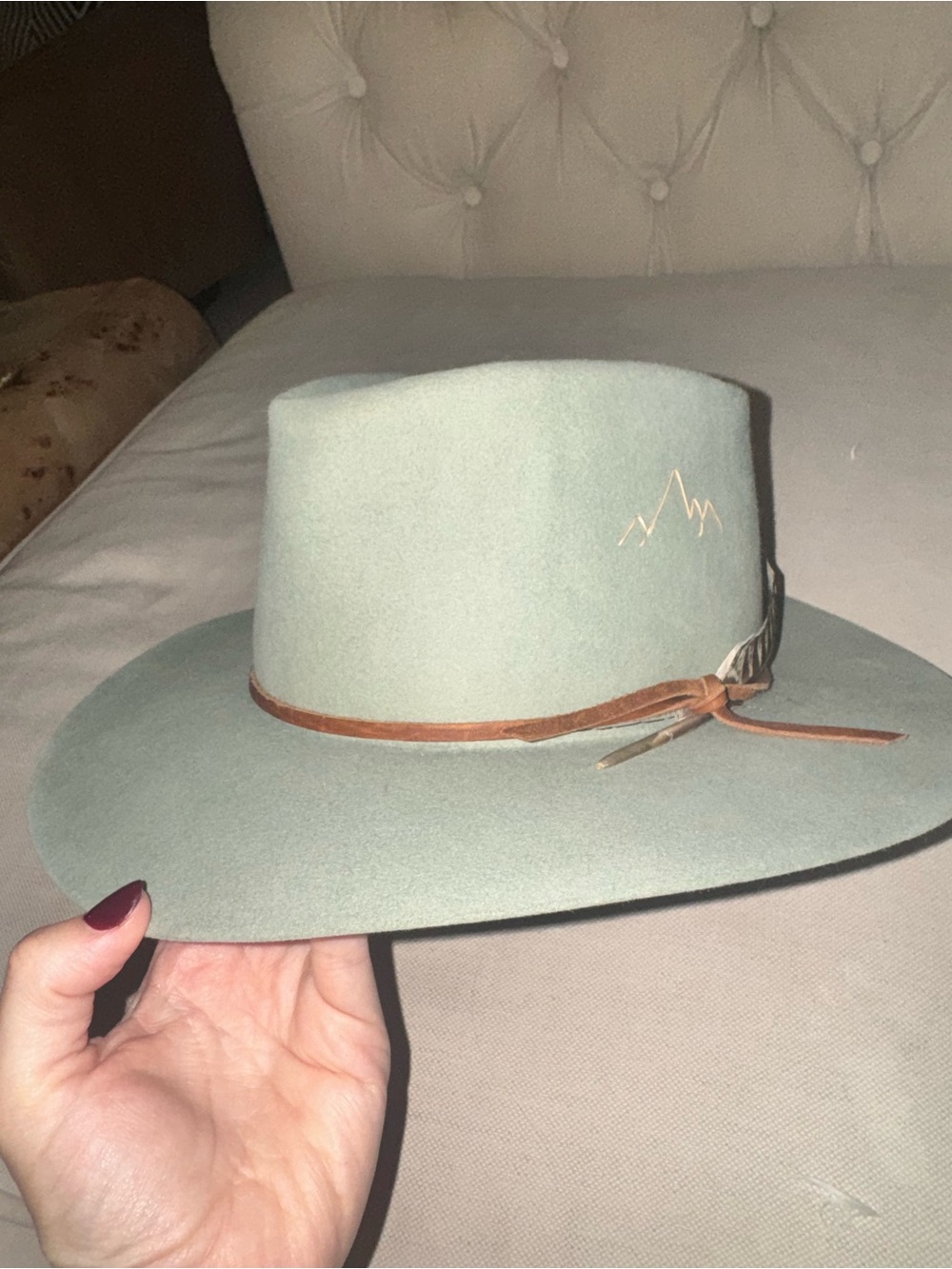 JW Bennett Women’s Seafoam Green Felt Western Hat with Leather Band 7 3/8 - New